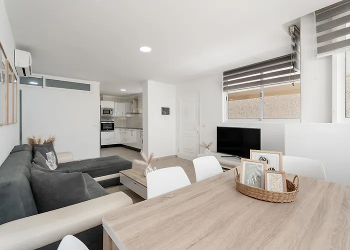 Apartment Dreams Holidays *